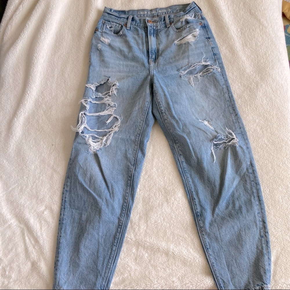 AEO Mom Ripped Jeans - Picture 2 of 6